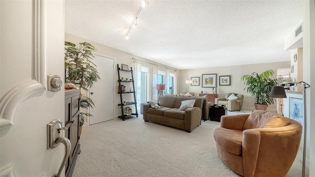 2301 GULF OF MEXICO DRIVE 44N photo 3