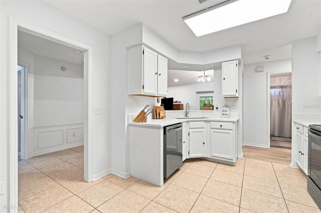 1014 HARDWOOD DRIVE photo 18