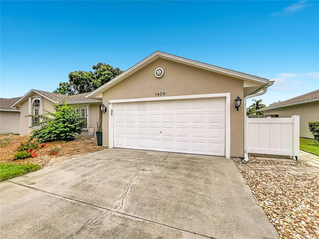 1409 CALIFORNIA DRIVE photo 9
