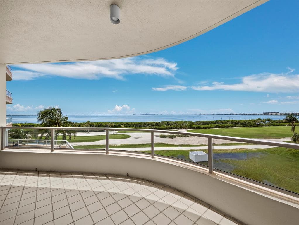3040 GRAND BAY BOULEVARD 225 photo 5