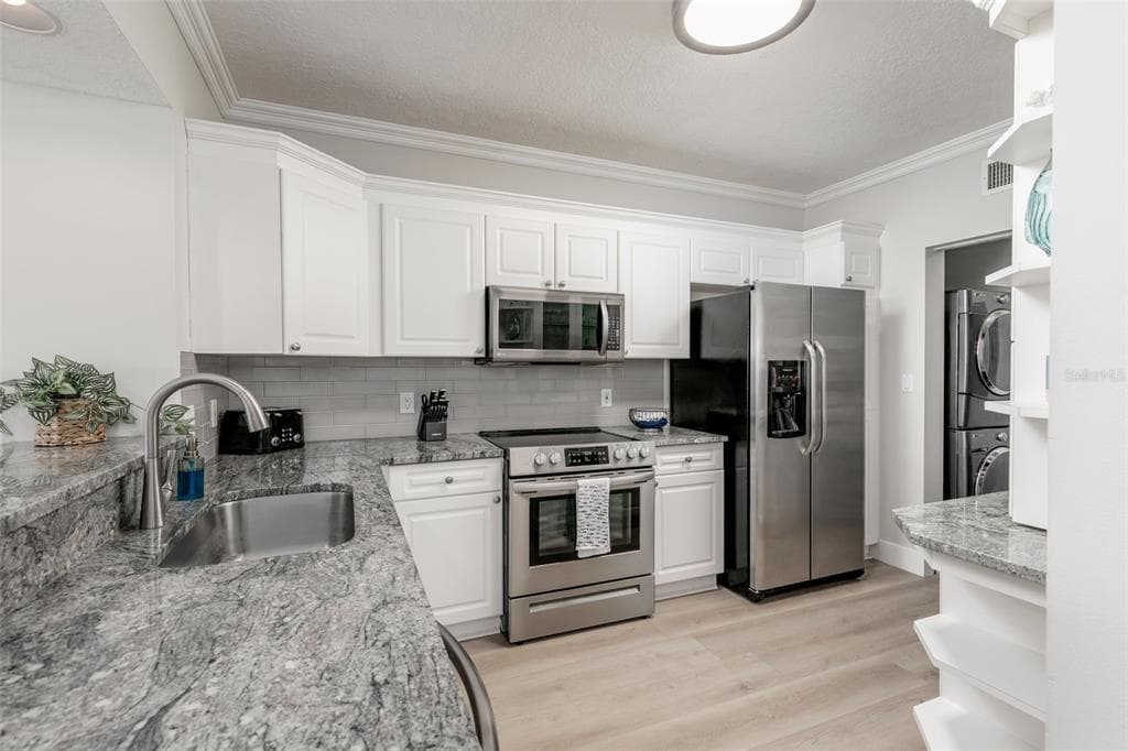 16450 GULF BOULEVARD 762 photo 11