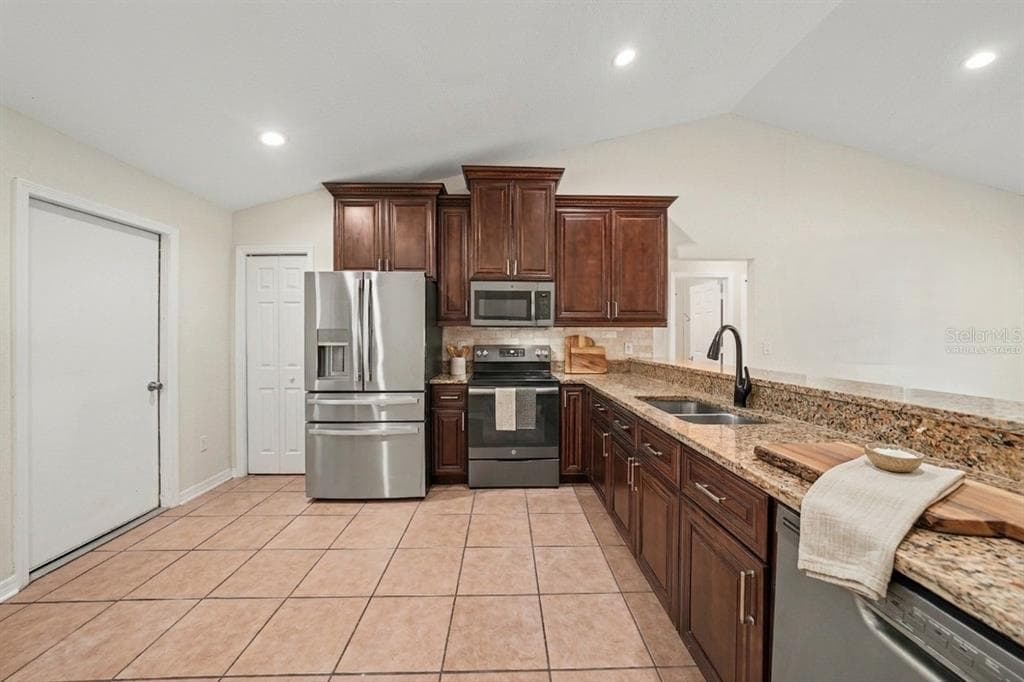 8603 BOYSENBERRY DRIVE photo 4