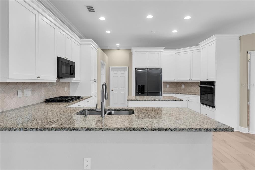 1526 LAKE POLO DRIVE photo 18