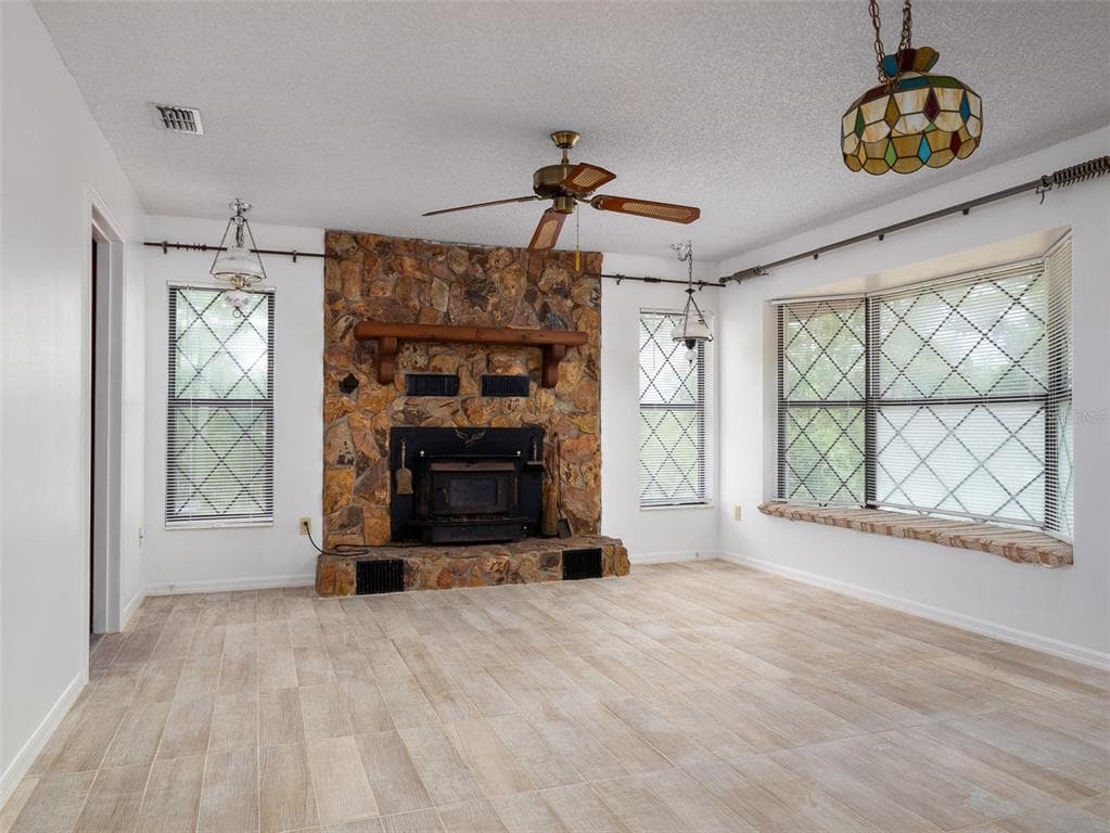 121 SERENA CIRCLE photo 4