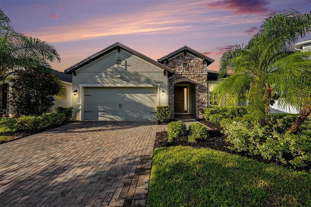 11526 NAVEL ORANGE WAY photo 6
