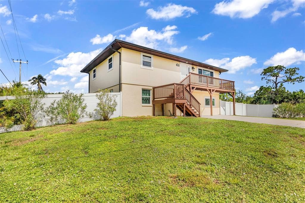 3129 BANYAN WAY photo 2