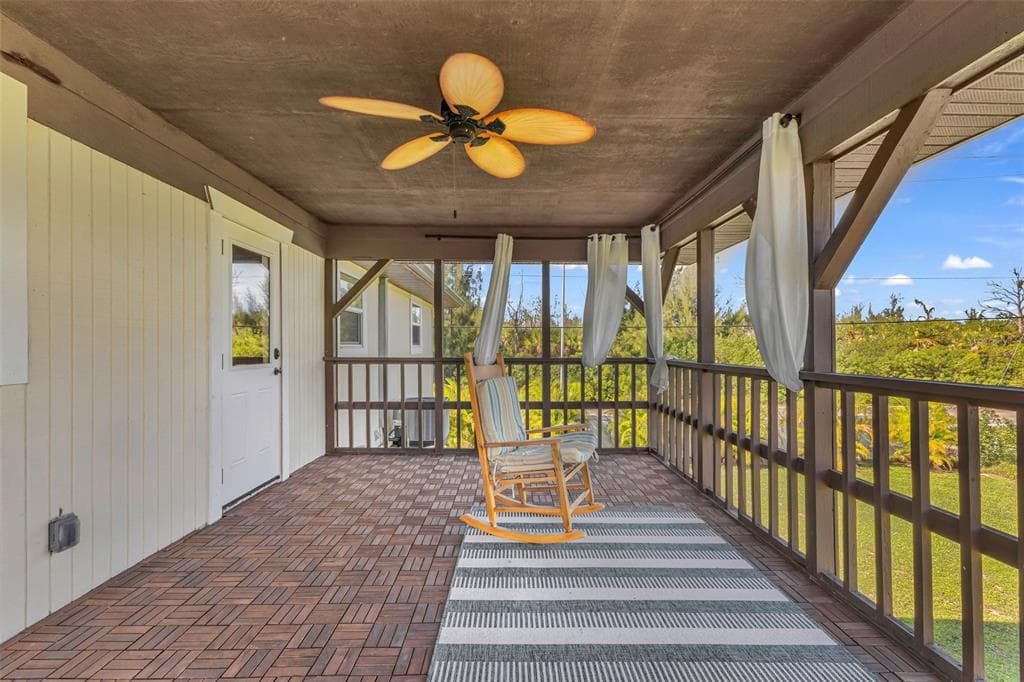 3129 BANYAN WAY photo 17
