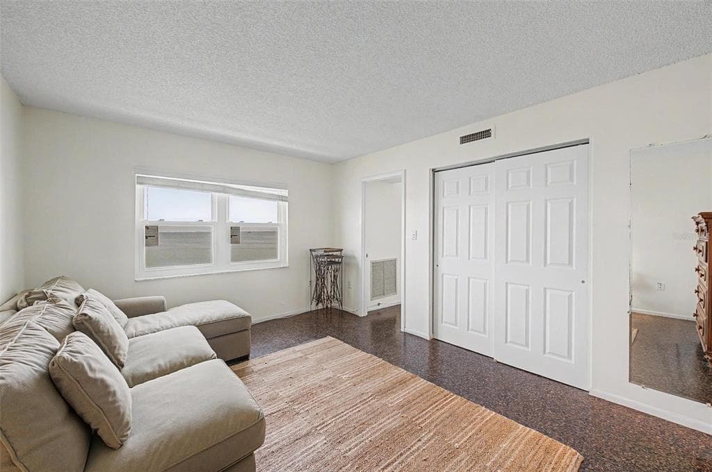9 HAIG PLACE 704 photo 13
