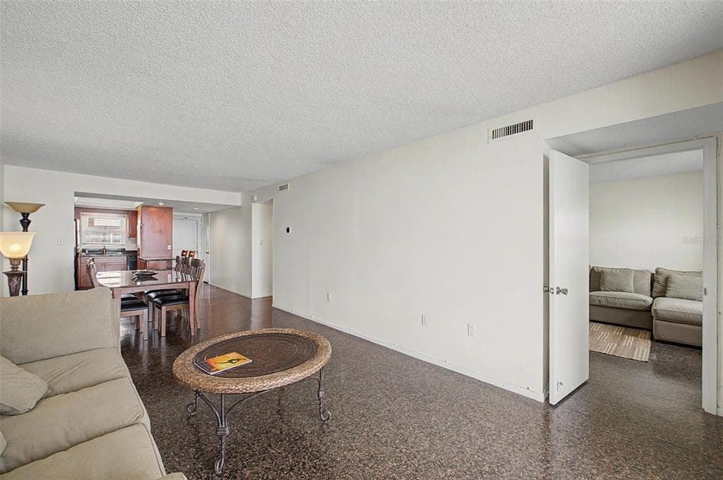 9 HAIG PLACE 704 photo 11