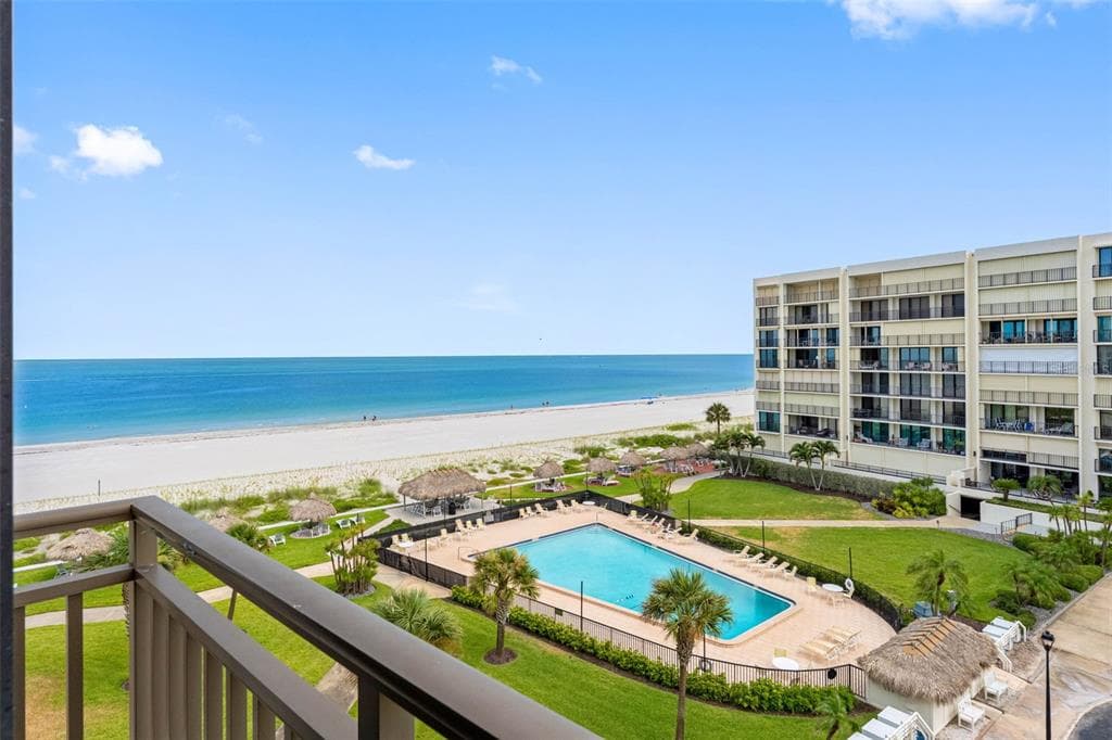 1430 GULF BOULEVARD 501 photo 17