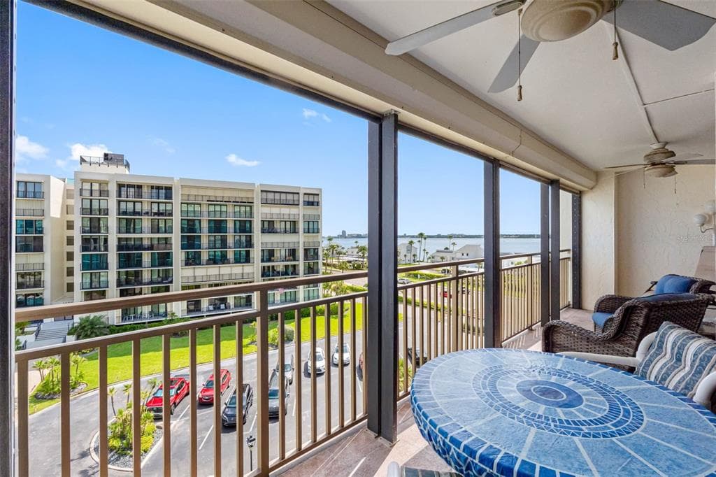 1430 GULF BOULEVARD 501 photo 19