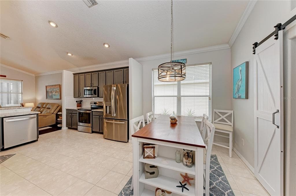 3114 38TH TERRACE E photo 12