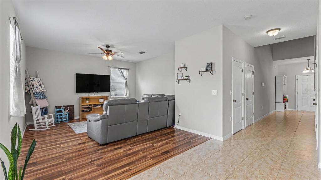 2746 WALDEN WOODS DRIVE photo 17