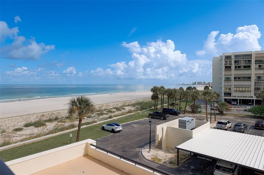 1460 GULF BOULEVARD 305 photo 24