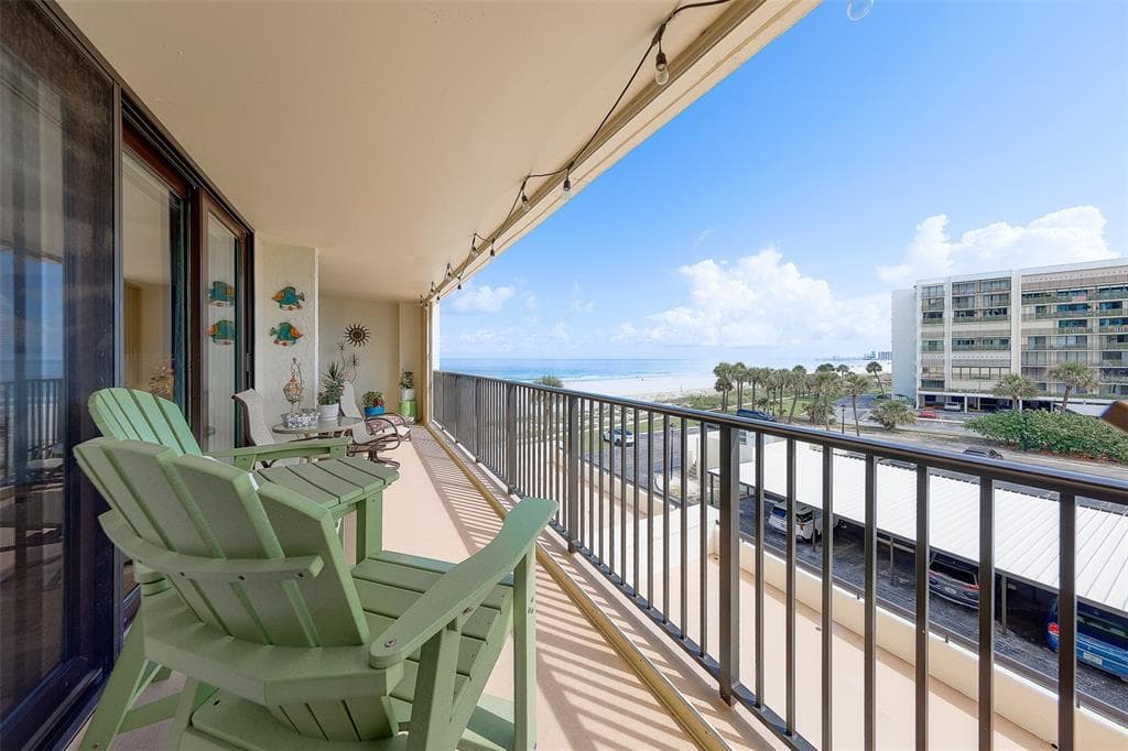 1460 GULF BOULEVARD 305 photo 25