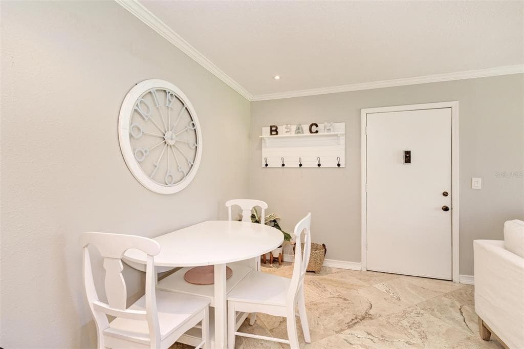5683 MIDNIGHT PASS ROAD 105 photo 6
