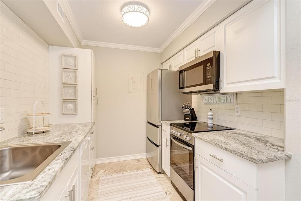 5683 MIDNIGHT PASS ROAD 105 photo 7
