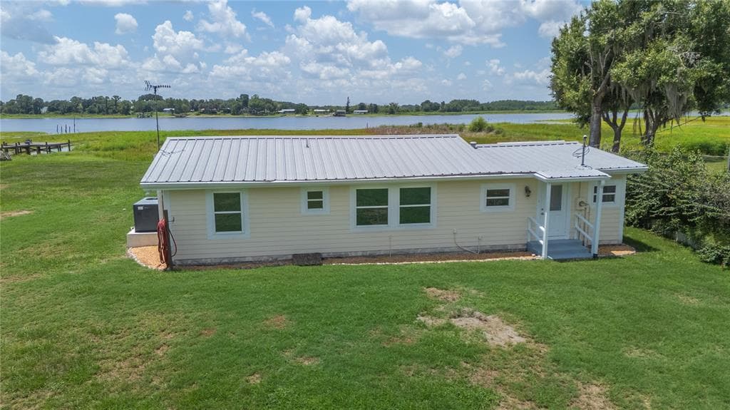 5418 COOPER LANE 2