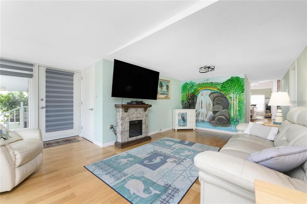 624 BLACKBURN BOULEVARD photo 10