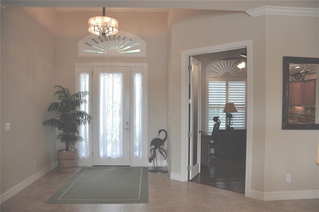 3293 TRIPOLI BOULEVARD photo 2