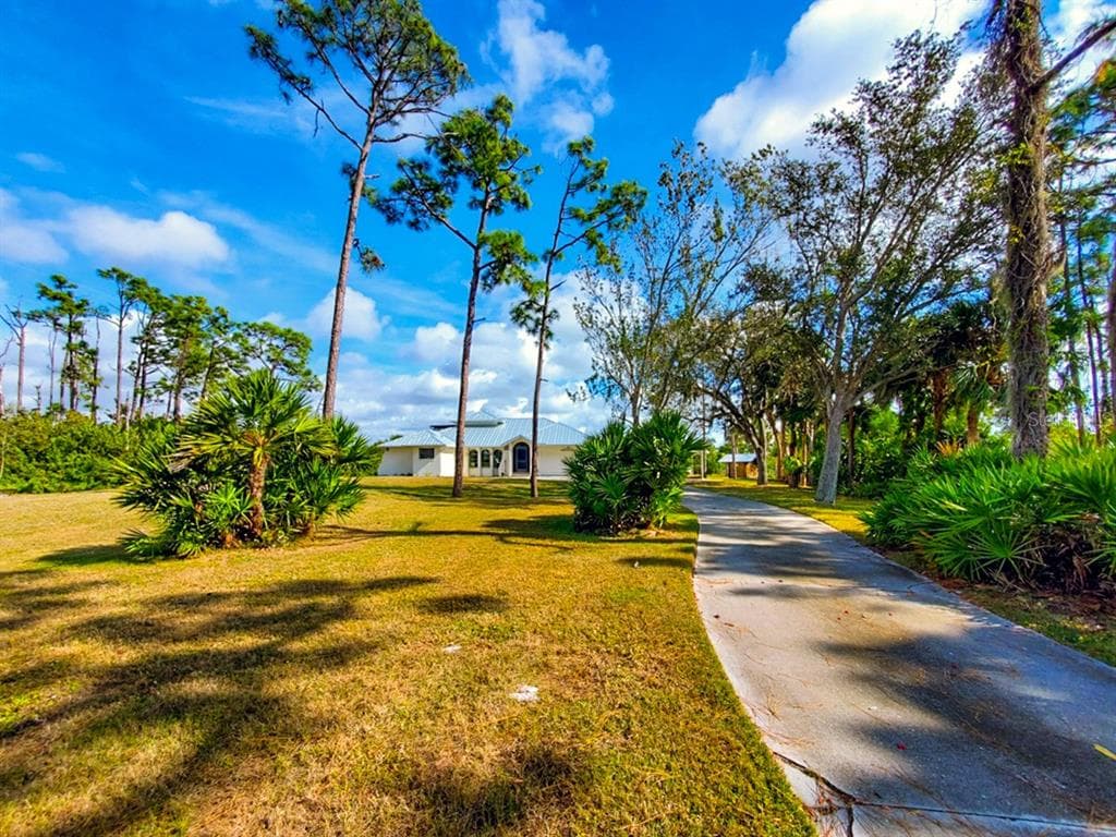 18 RIVERFRONT DRIVE photo 2