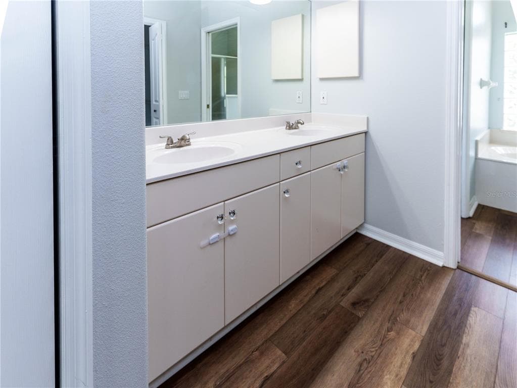 8153 BAYTREE DRIVE photo 24