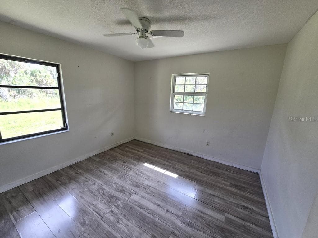 279 KINDRED BOULEVARD photo 16