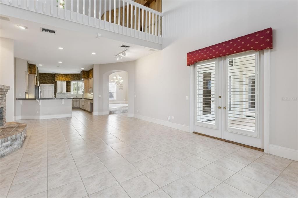 1901 EDGEWATER DRIVE photo 12