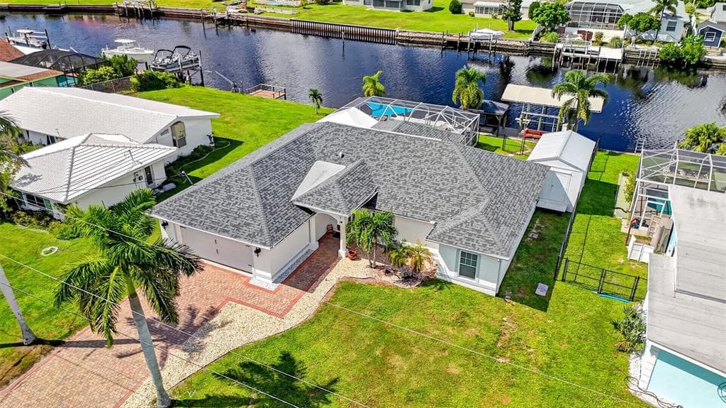 270 E TARPON BOULEVARD NW photo 1