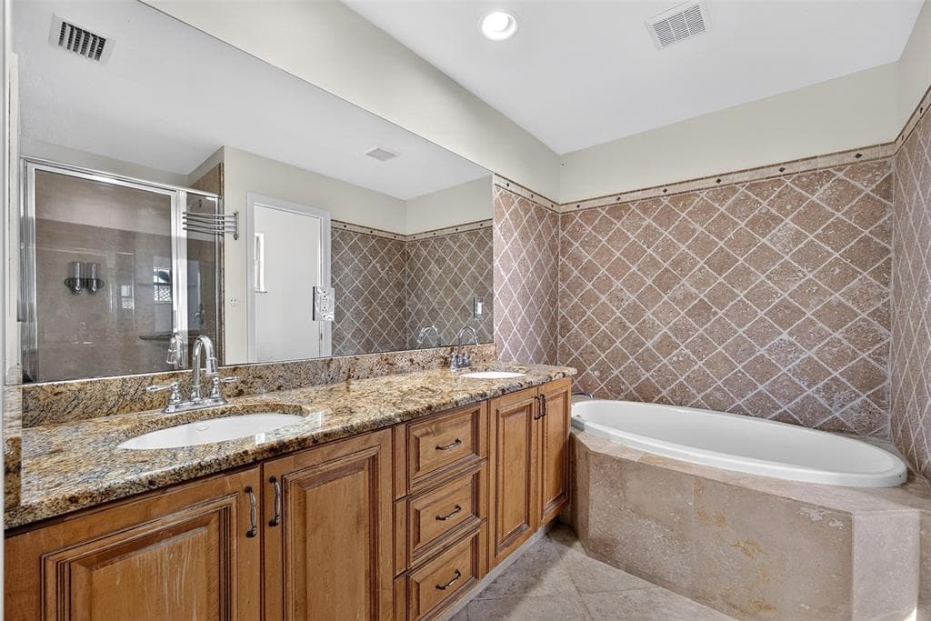 270 E TARPON BOULEVARD NW photo 21