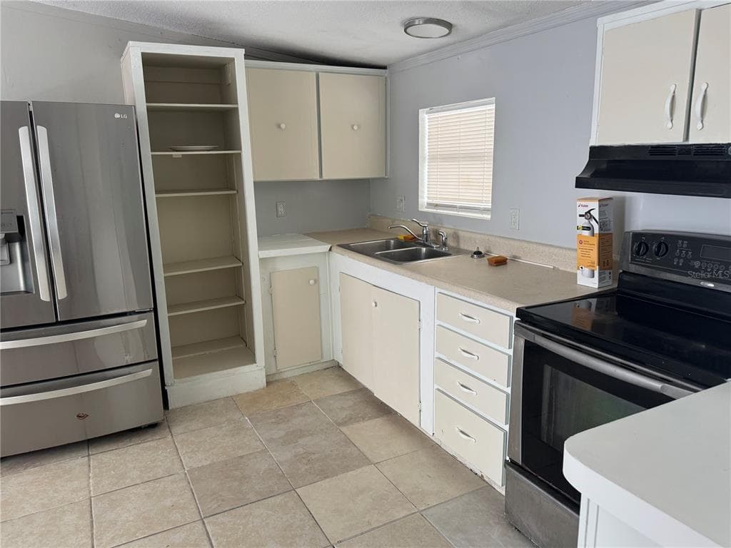 5406 SYDNEY STREET photo 6