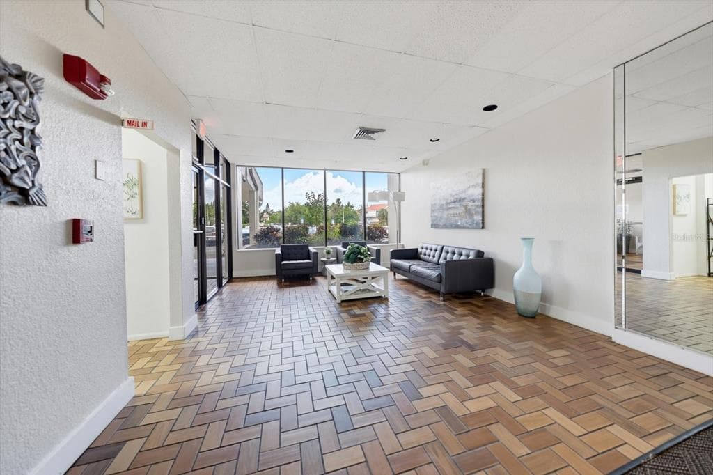 255 DOLPHIN POINT 307 photo 23