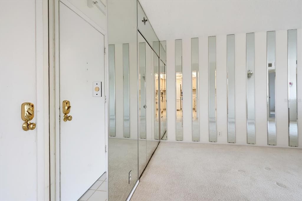 255 DOLPHIN POINT 307 photo 4