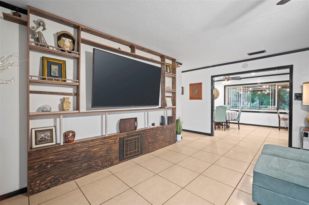 298-300 ORANGE AVENUE photo 9