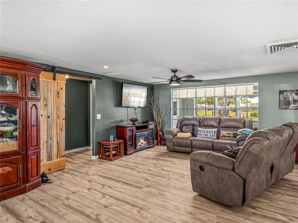 246 CANAL DRIVE 4