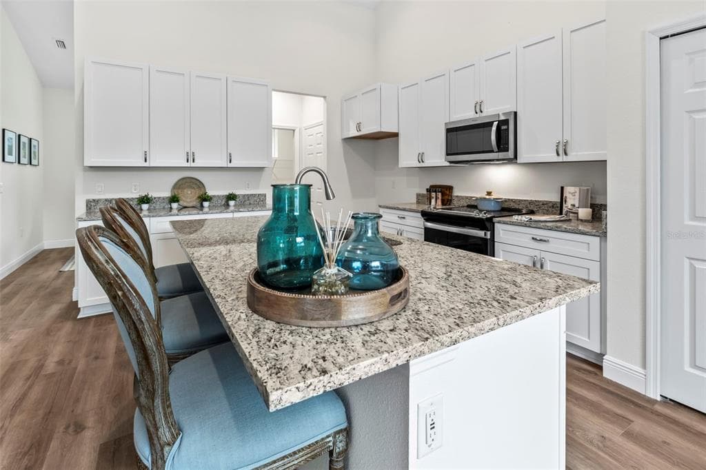 8312 REVELS ROAD photo 8