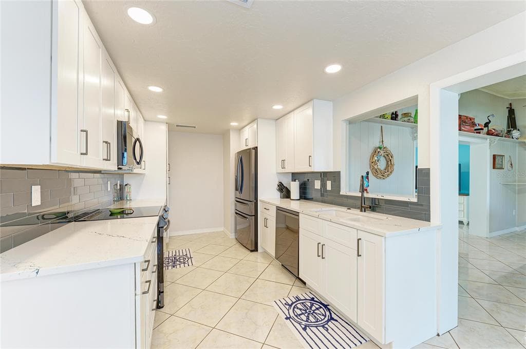 9907 ROYAL PALM DRIVE photo 13