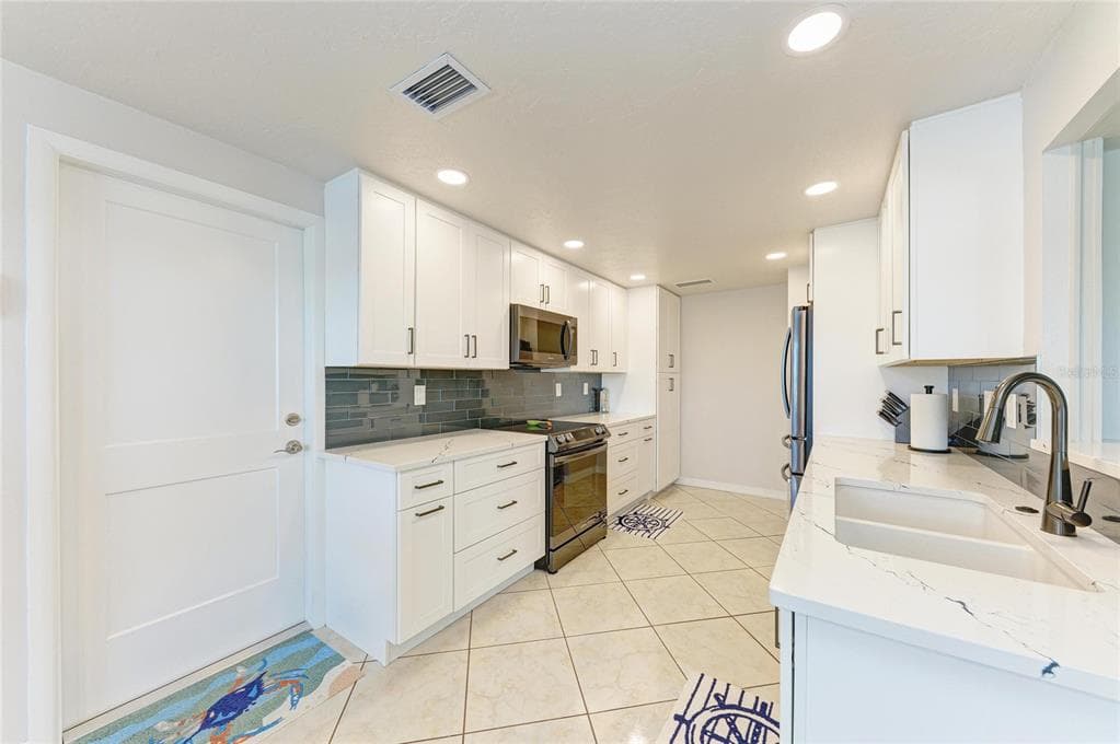 9907 ROYAL PALM DRIVE photo 14