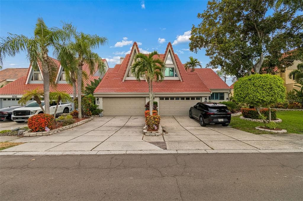 820 SYMPHONY ISLES BOULEVARD photo 1