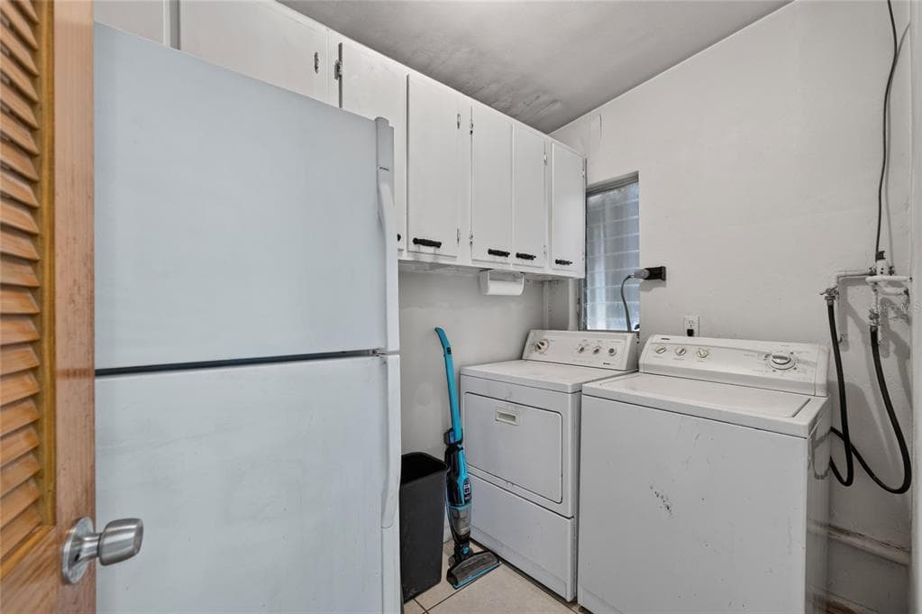 321 WEBER TERRACE photo 22