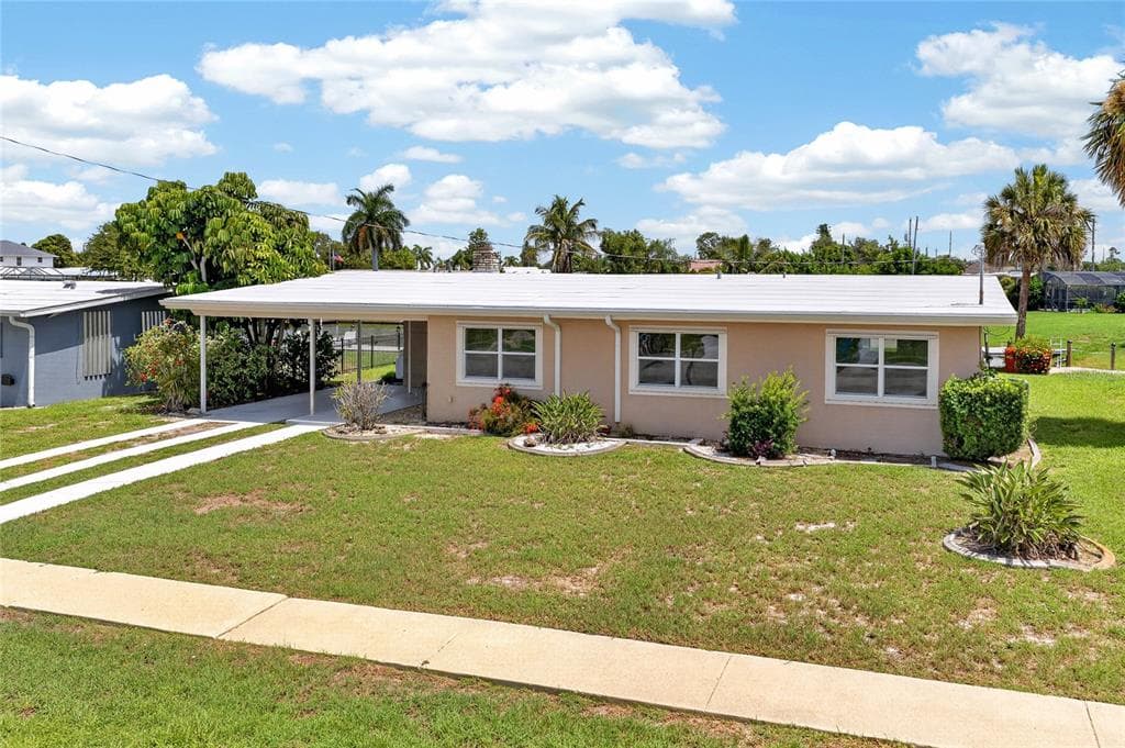 321 WEBER TERRACE photo 1