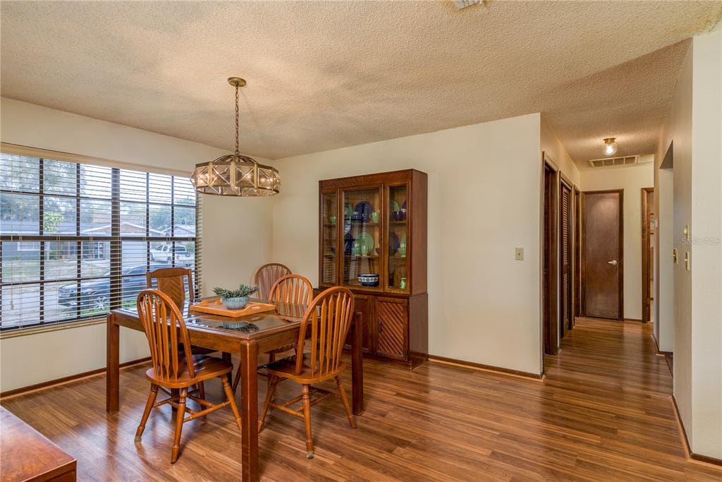 1462 LAKEVIEW DRIVE photo 10