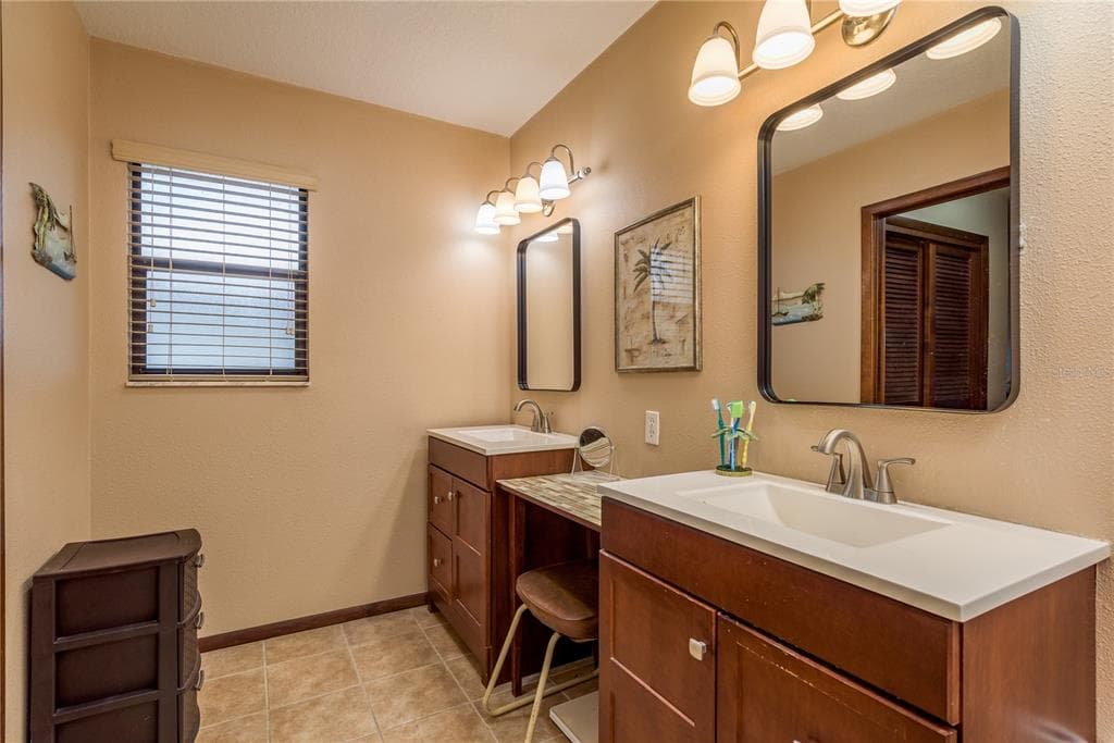1462 LAKEVIEW DRIVE photo 19