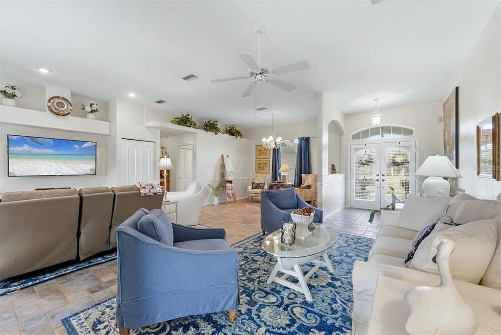 801 ROTONDA CIRCLE photo 7