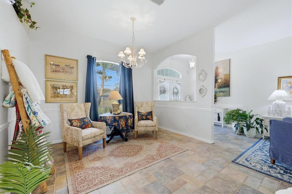 801 ROTONDA CIRCLE photo 4
