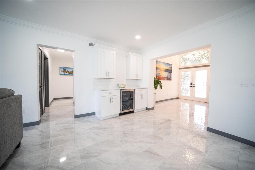 166 BAYSIDE DRIVE photo 4