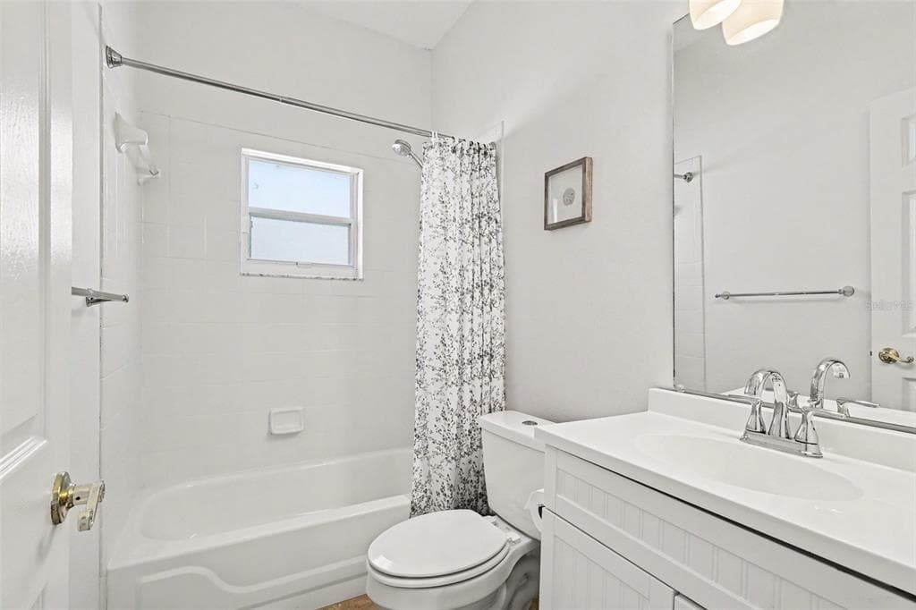 423 STONEHENGE CIRCLE photo 22