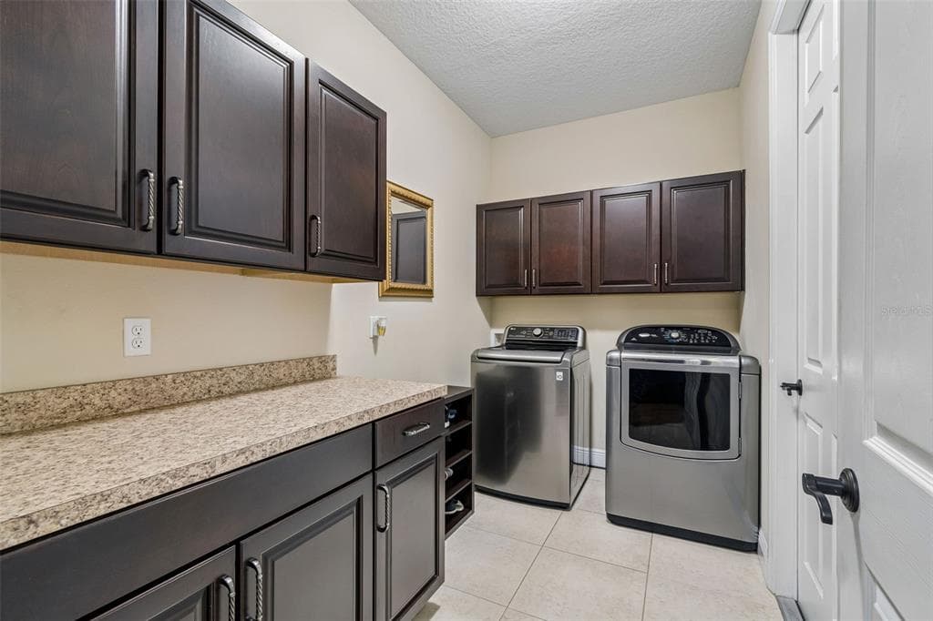 1804 BELLA CASA COURT photo 18