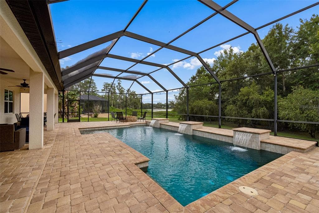 1804 BELLA CASA COURT photo 8
