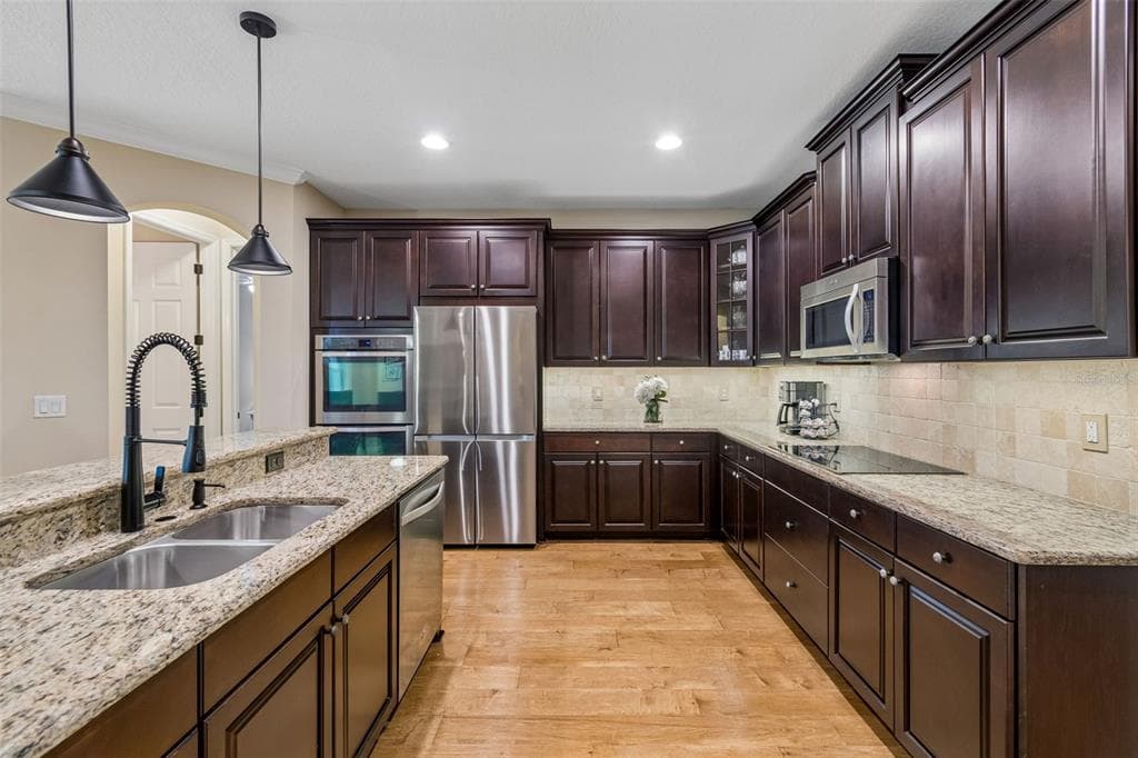 1804 BELLA CASA COURT photo 21
